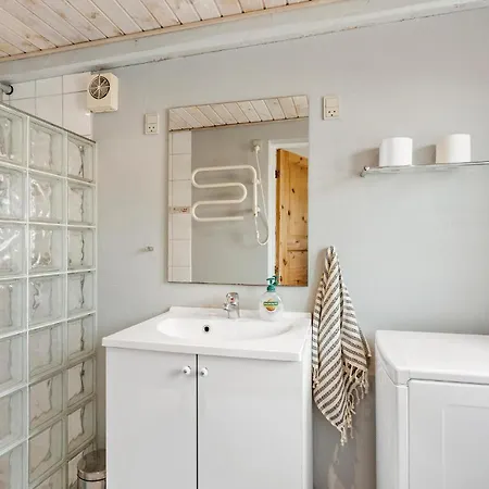 Feriehus 2 Bedroom Stunning In Bagenkop