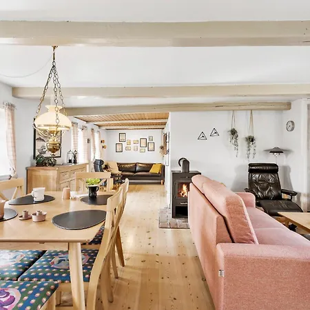 2 Bedroom Stunning In Holiday home